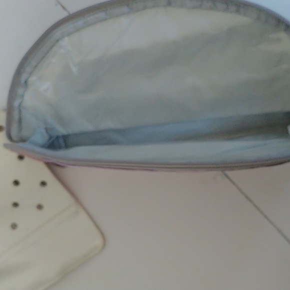 Women's bagsx3 - Picture 6 of 6